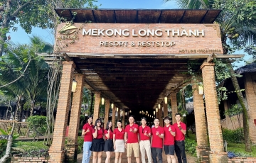 Công ty TNHH Quốc Tế Long Gia Cát tổ chức tham quan du lịch cho CBNV kỷ niệm 5 năm thành lập 